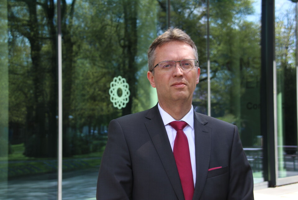 Dr. Balász Hankó er statssekretær for høyere utdanning i den ungarske regjeringen. Han er tidligere førsteamanuensis i farmasi ved Semmelweis-universitetet i Budapest.