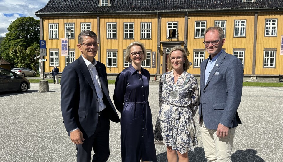 Åpning av Bergseminaret 19. juni på Kongsberg. Geir Håøy, adm.dir og konsernsjef i Kongsberg Gruppen, USN-rektor Pia Bing Jonsson, Kongsbergs ordfører Line Spiten og statsråd Oddmund Hoel.