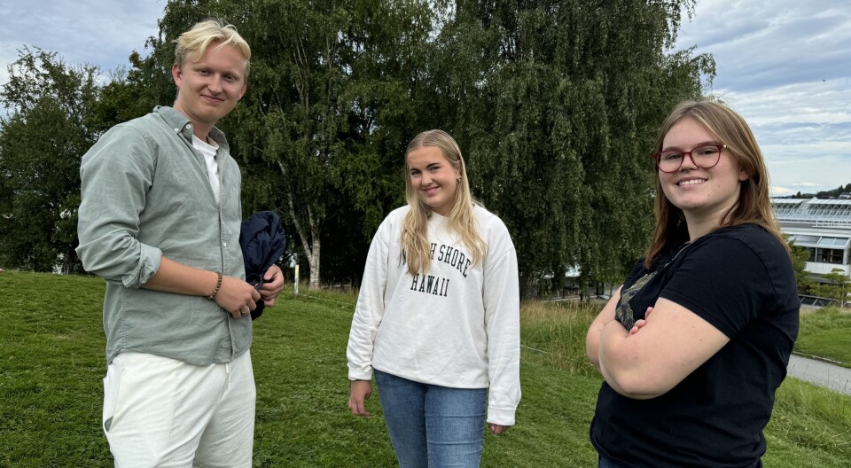 De har nettopp fullført bøllekurset og er veldig fornøyde. Fra venstre: Simen Kjærnes, Miriam Aarhus og Ragnhild Aandstad. Tre nye studenter på campus Dragvoll.