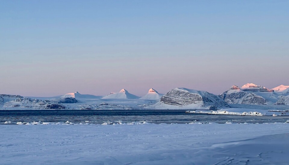 Norge har startet forberedelsene til deltakelse i det femte internasjonale polaråret, 150 år etter det første offisielle året. Her Dronningfjella sett fra Ny-Ålesund