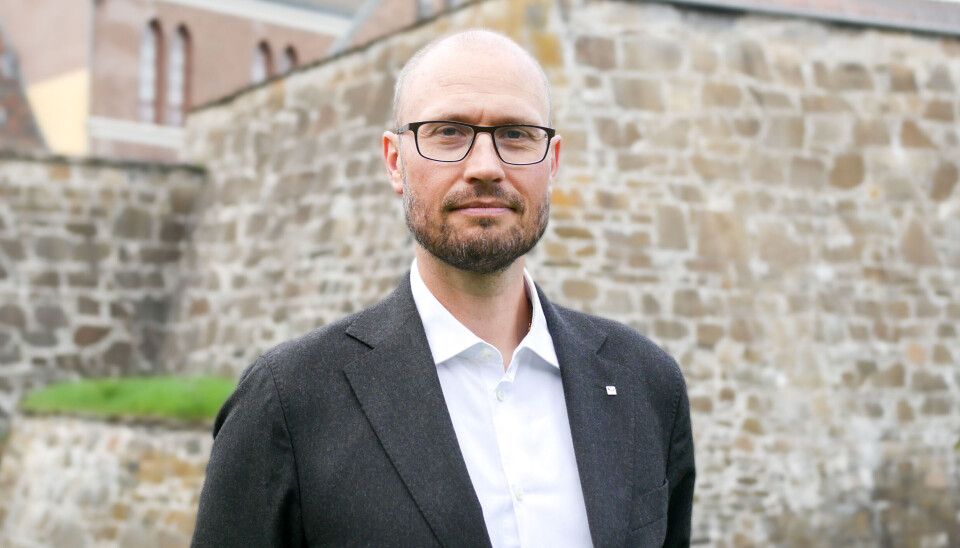 — Vi forventer at Kunnskapsdepartementet retter opp feilen og at profesjonsstudiet i psykologi anerkjennes som det kliniske studiet det faktisk er, skriver psykologenes president. Portrett av Håkon Kongsrud Skard