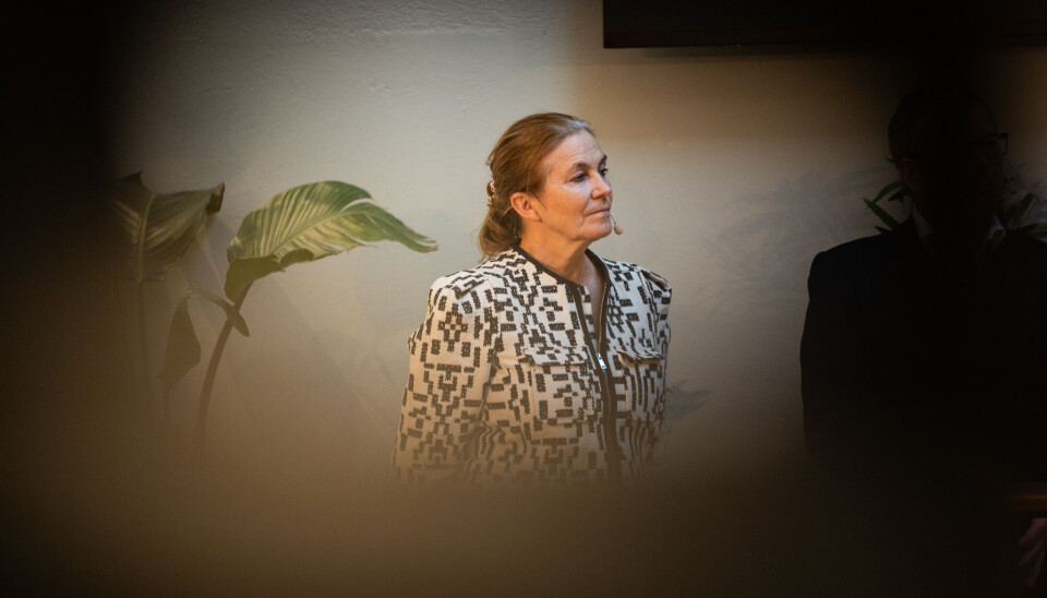 Sintefs konsernsjef, Alexandra Bech Gjørv, er stolt over det forskningsstiftelsen fikk til i 2024, men målet om en driftsmargin på fem prosent nådde de ikke i 2024 heller. Kvinne på scenen.