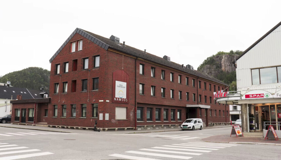 Skal selges av Studentinord: Grand studentboliger i Namsos. Bilde av Grand studentboliger eksteriør, Namsos