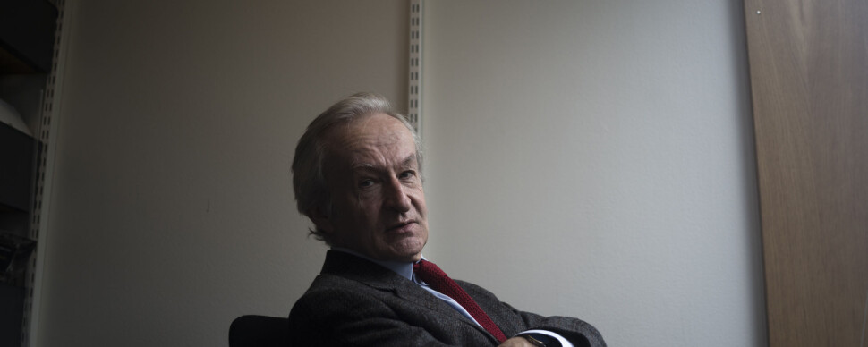 John Peter Collett på kontoret i Niels Treschows hus på Blindern. Foto: David Engmo