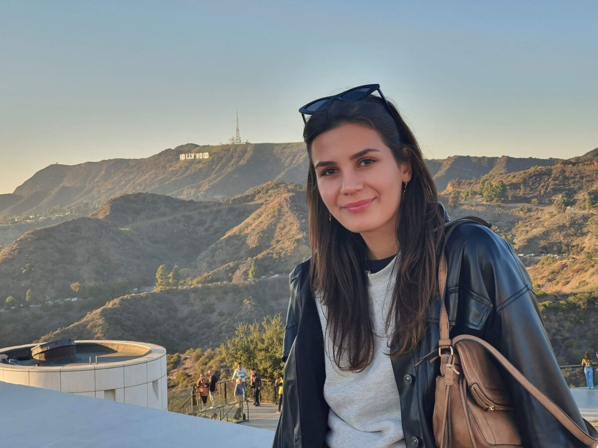 Svingerlar niqobli porno onlayn